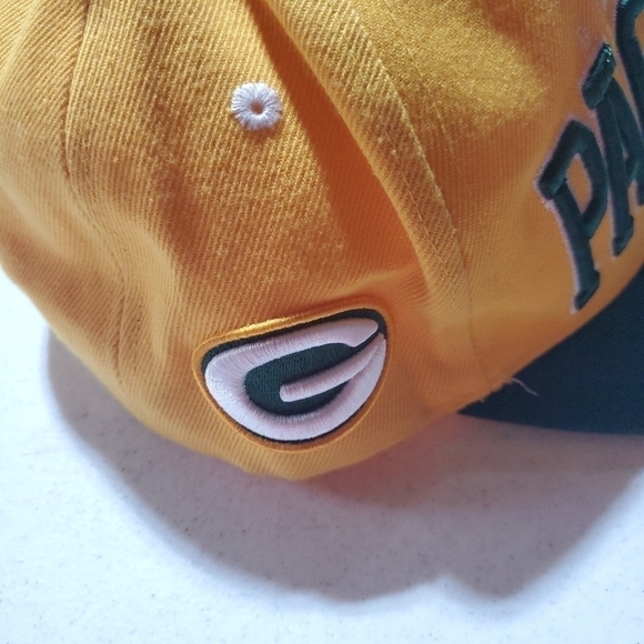 NFL Green Bay Packers Embroidered Adjustable Baseball Hat - Picture 3 of 5